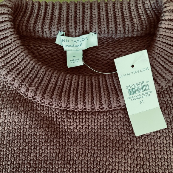 Ann Taylor Weekend Collection Chunky Wedge Sweater Tee Brown Size M NWT - Picture 8 of 10
